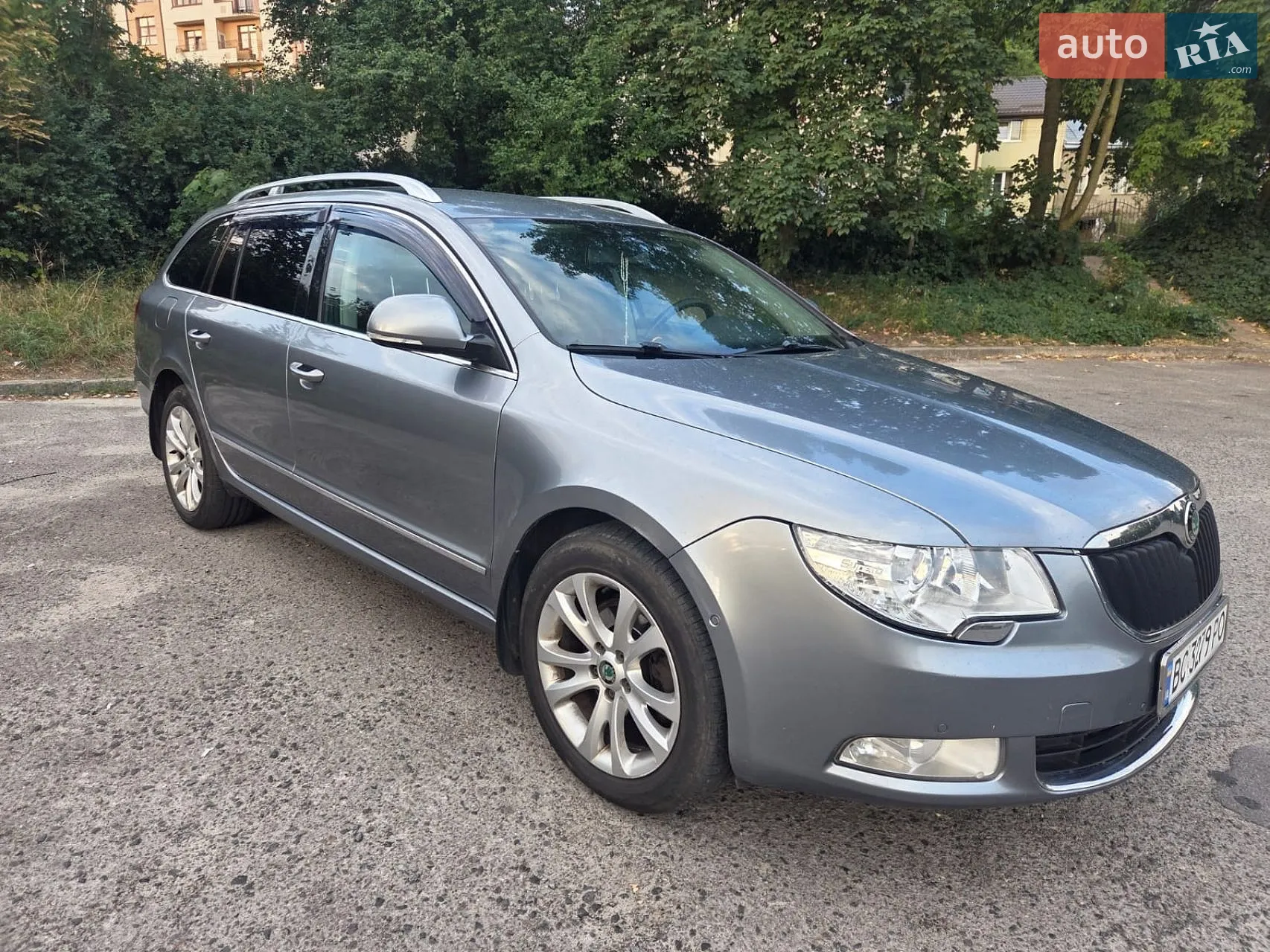 2011 Skoda Superb - мініатюра 10