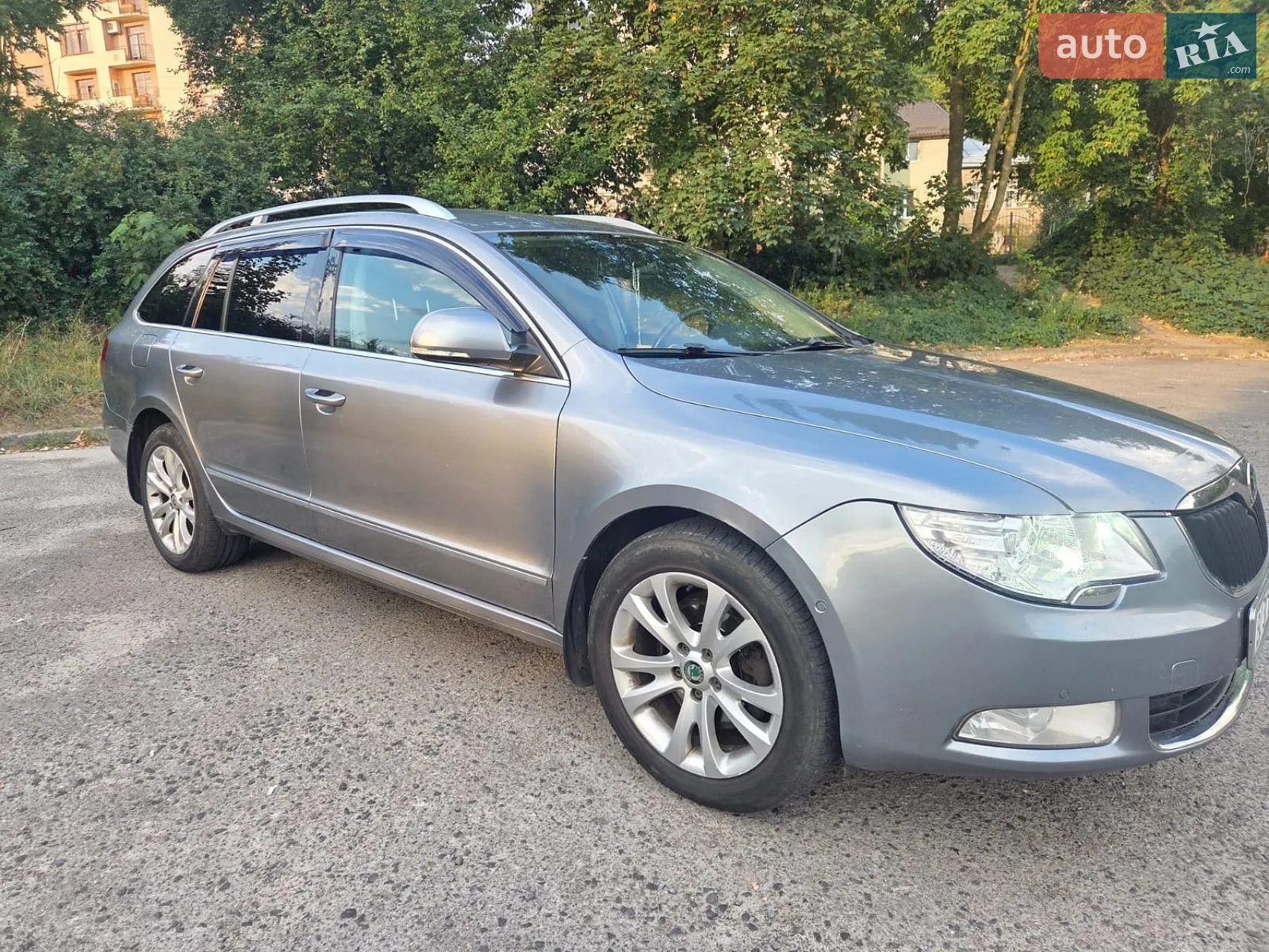 2011 Skoda Superb - мініатюра 5