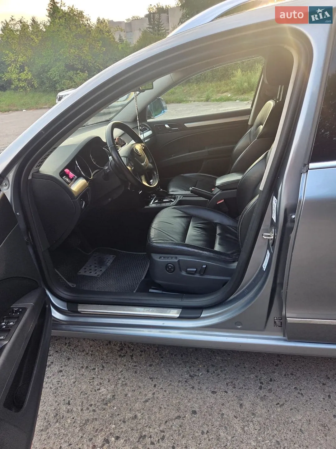 2011 Skoda Superb - мініатюра 12
