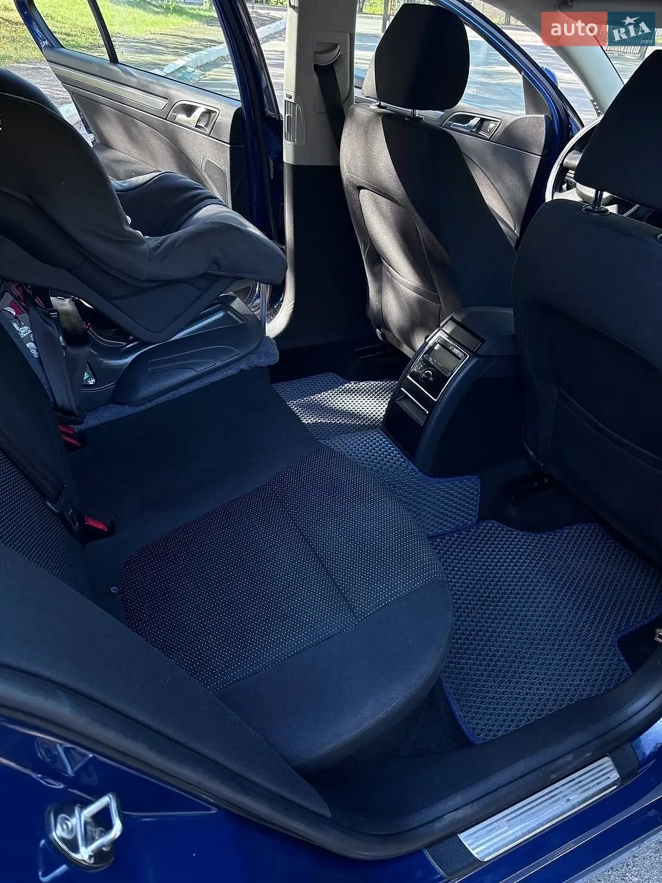 2011 Skoda Superb - мініатюра 11