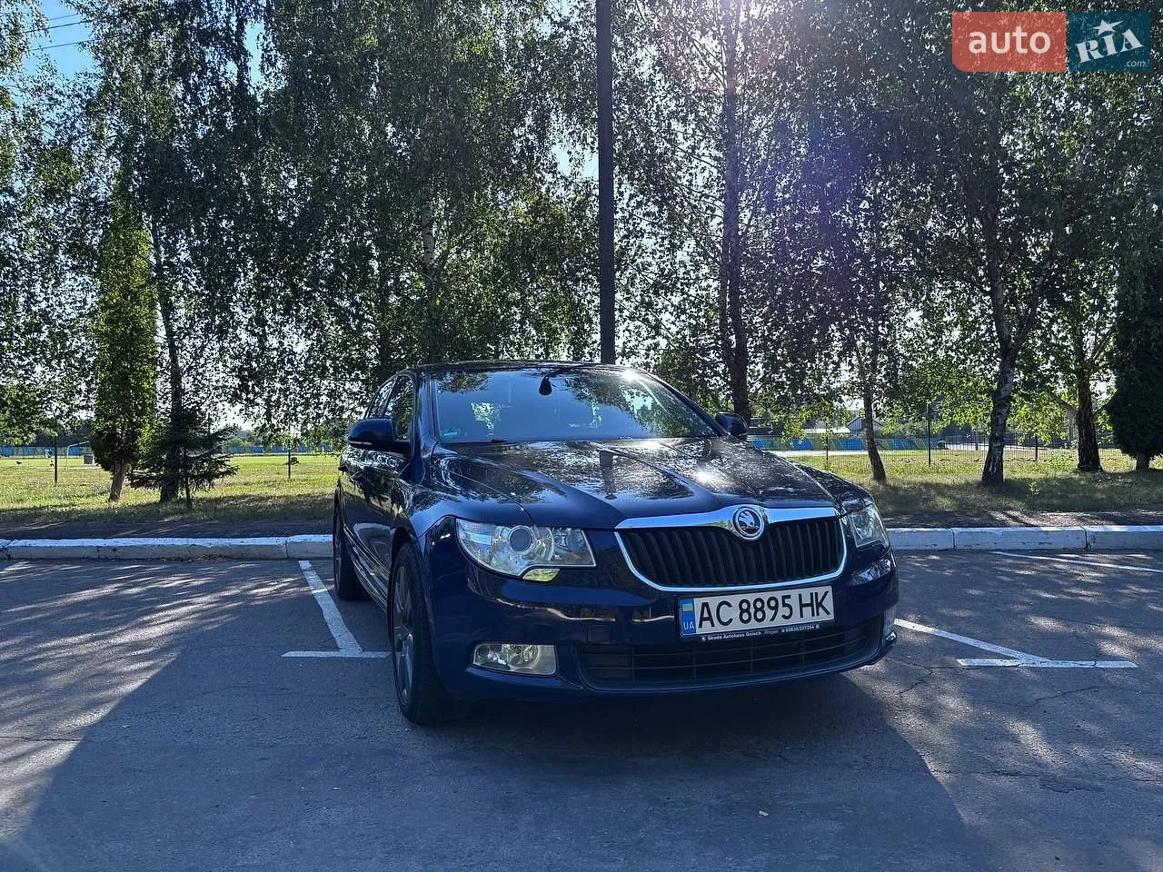 2011 Skoda Superb - мініатюра 2