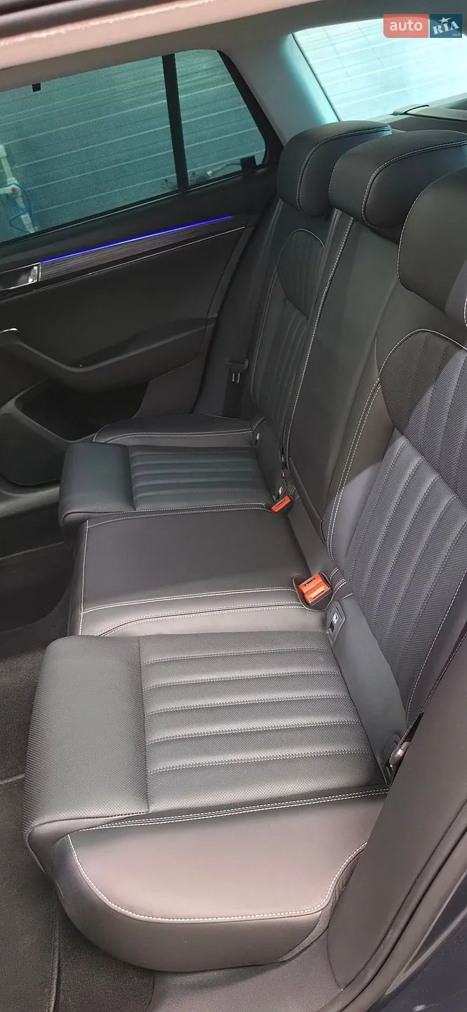 2020 Skoda Superb - мініатюра 3