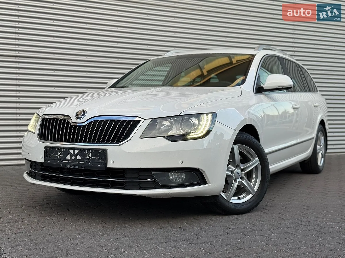 2015 Skoda Superb - мініатюра 3