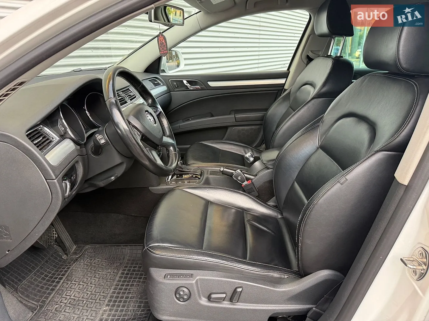 2015 Skoda Superb - мініатюра 33