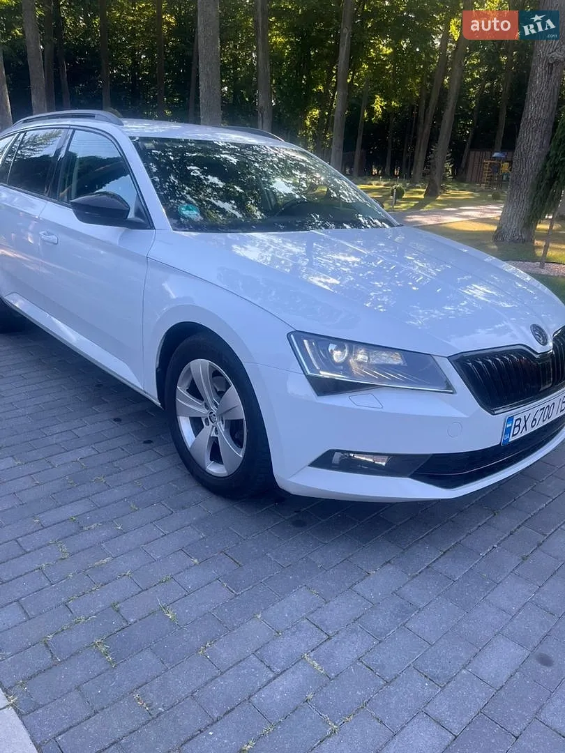 2016 Skoda Superb - мініатюра 9