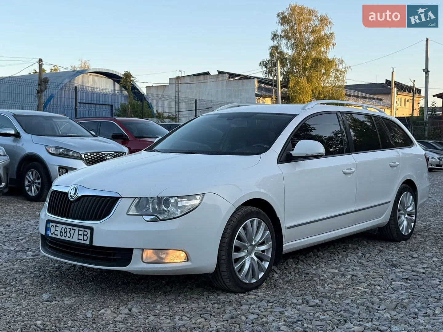2011 Skoda Superb - фото 1