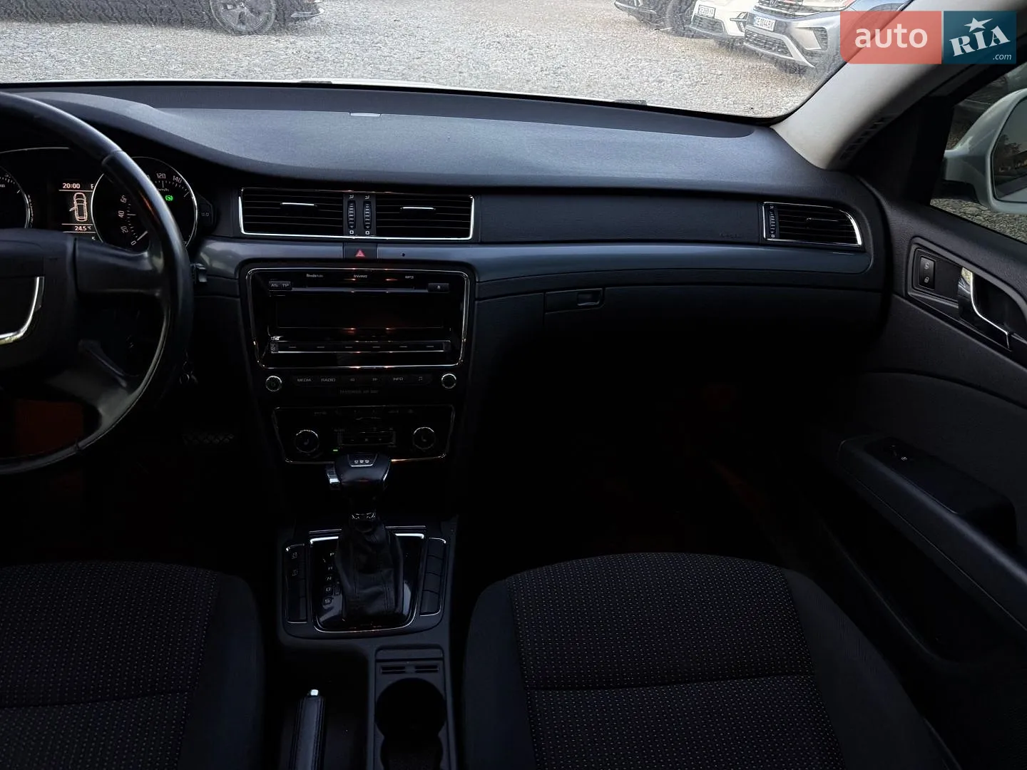 2011 Skoda Superb - мініатюра 8