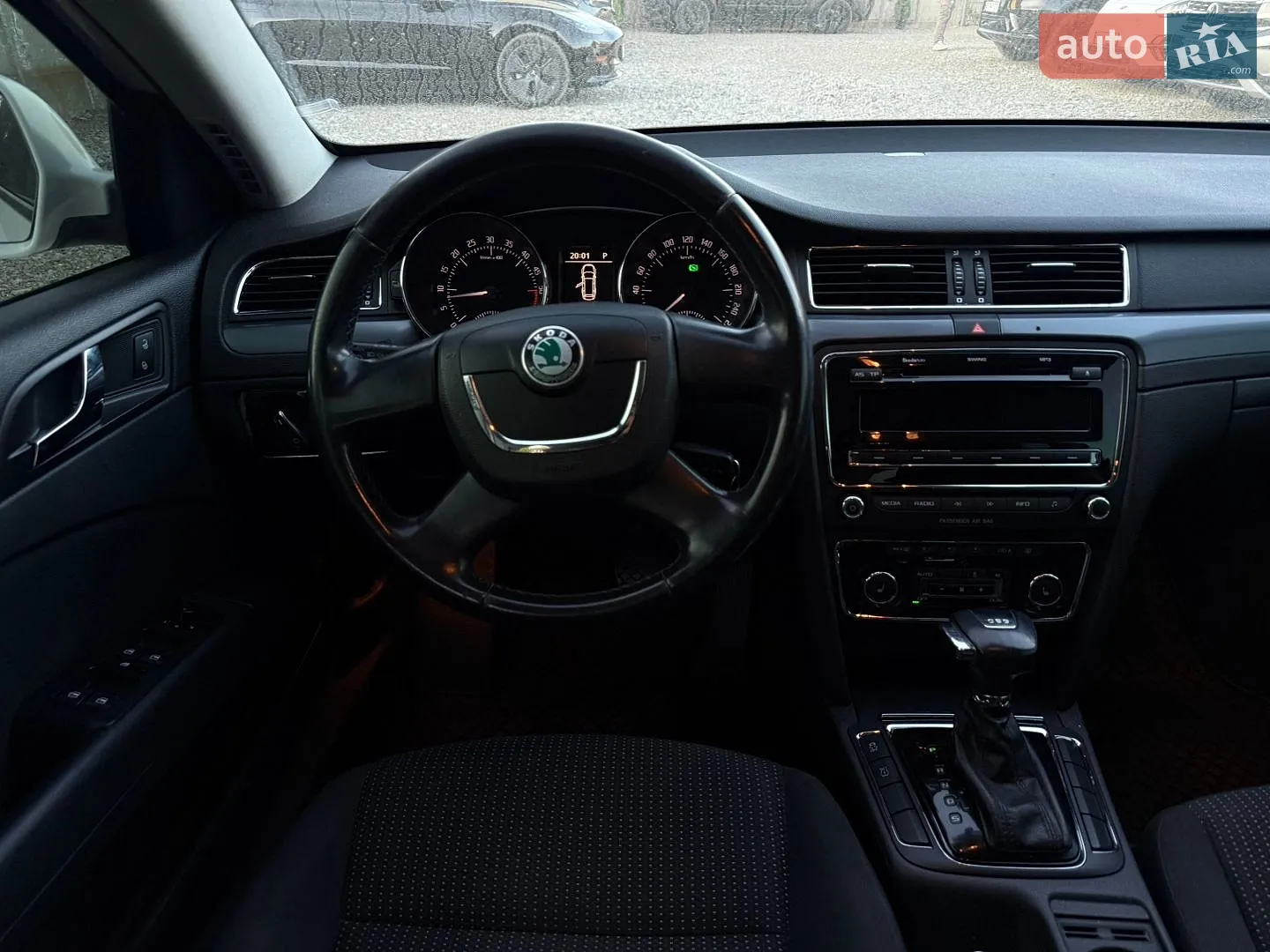 2011 Skoda Superb - мініатюра 10