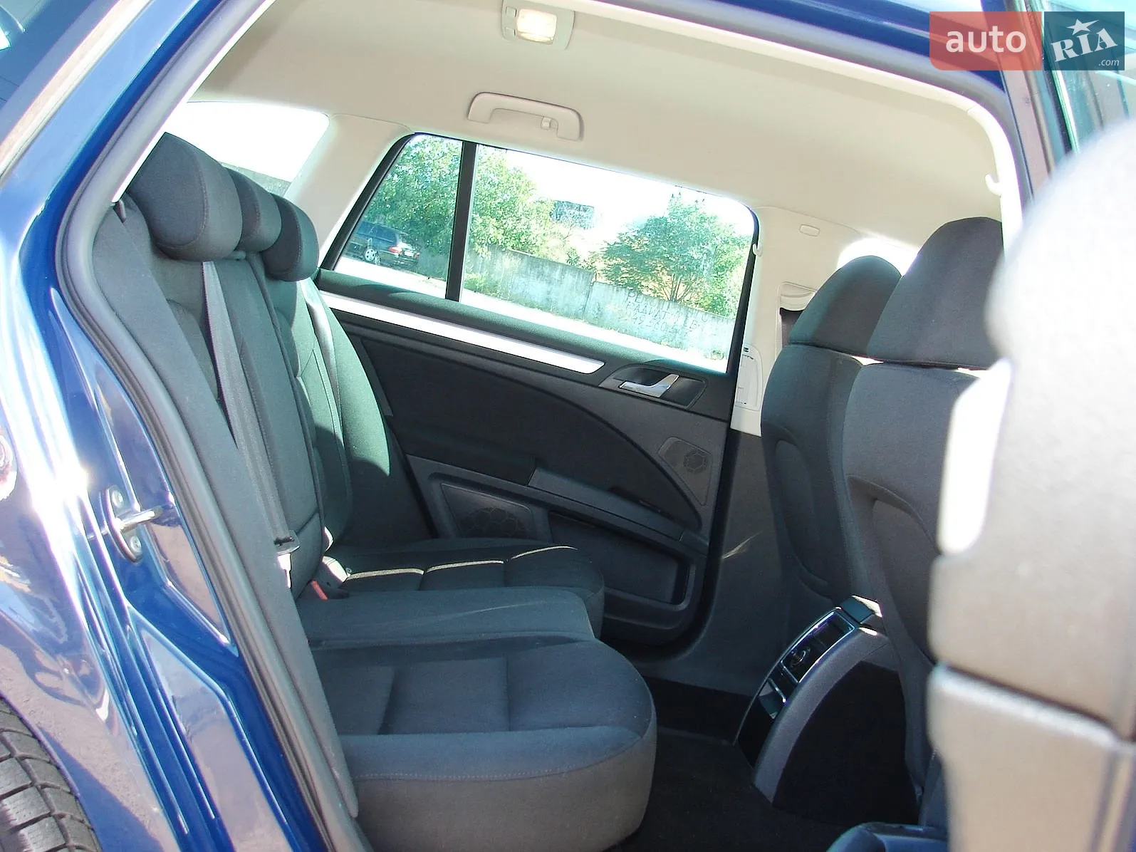 2011 Skoda Superb - мініатюра 14