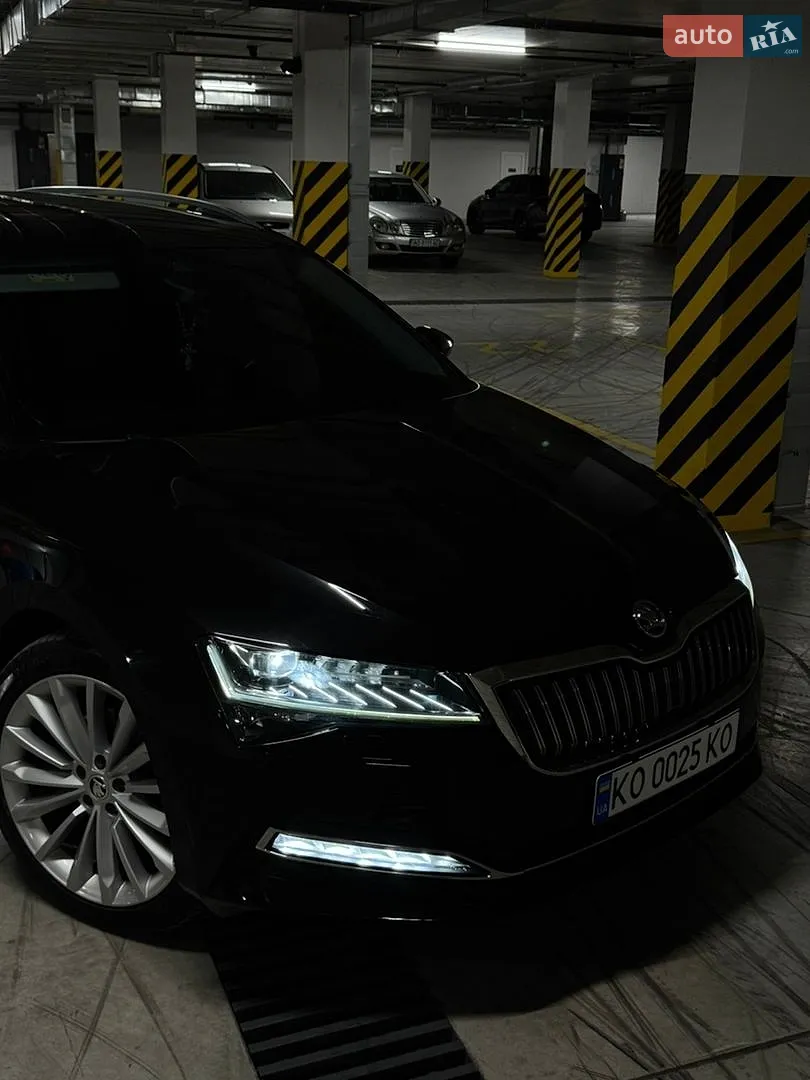 2019 Skoda Superb - мініатюра 4