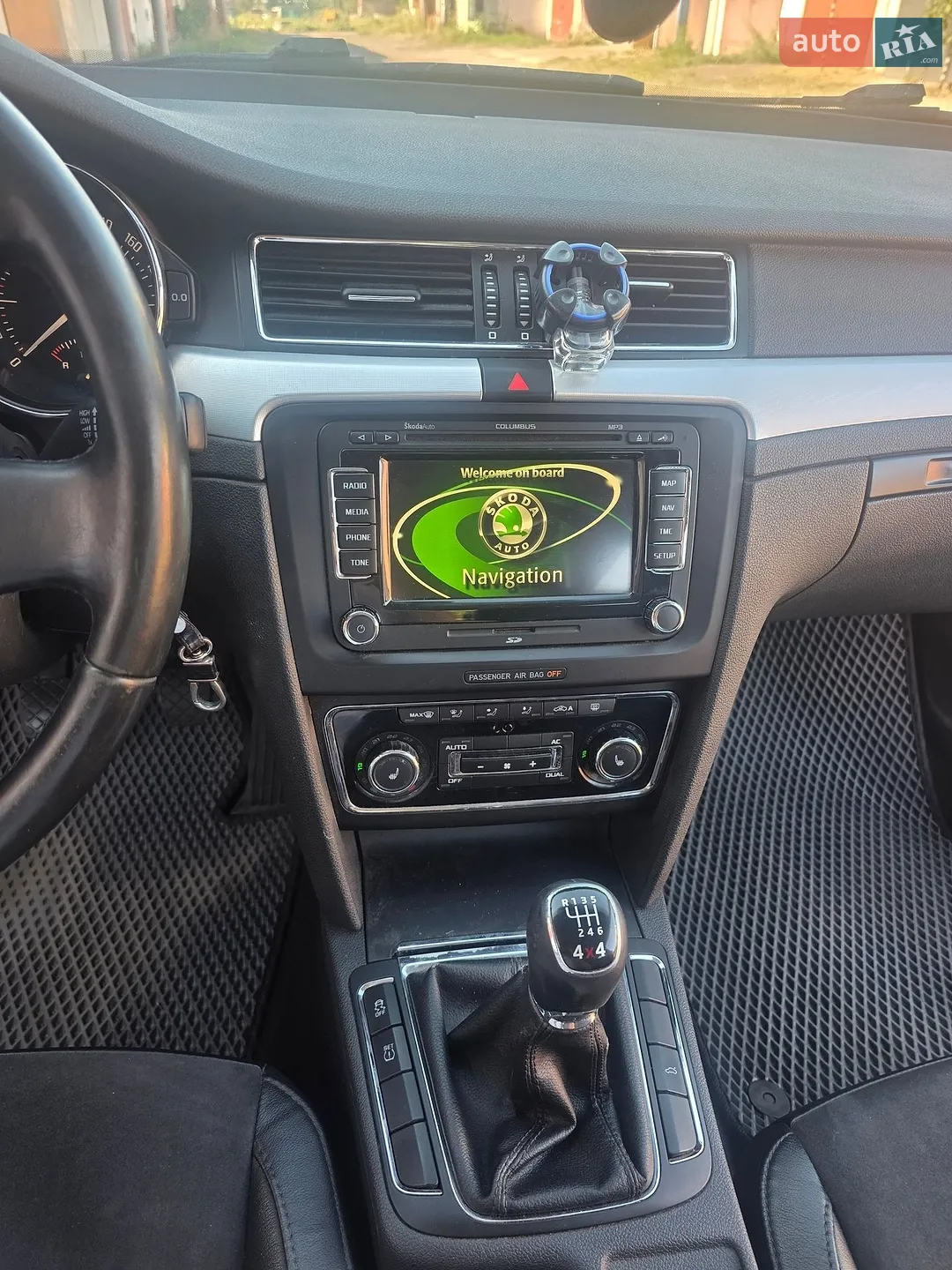 2013 Skoda Superb - мініатюра 8