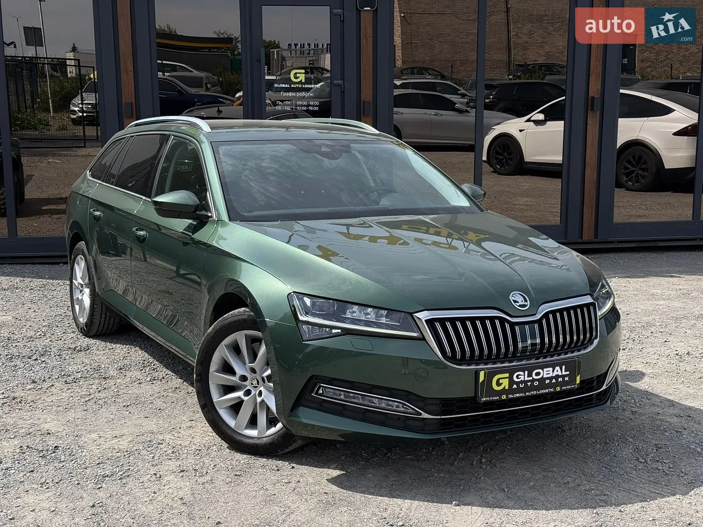 2020 Skoda Superb - мініатюра 2