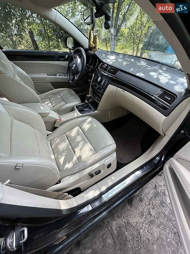 2013 Skoda Superb - мініатюра 5