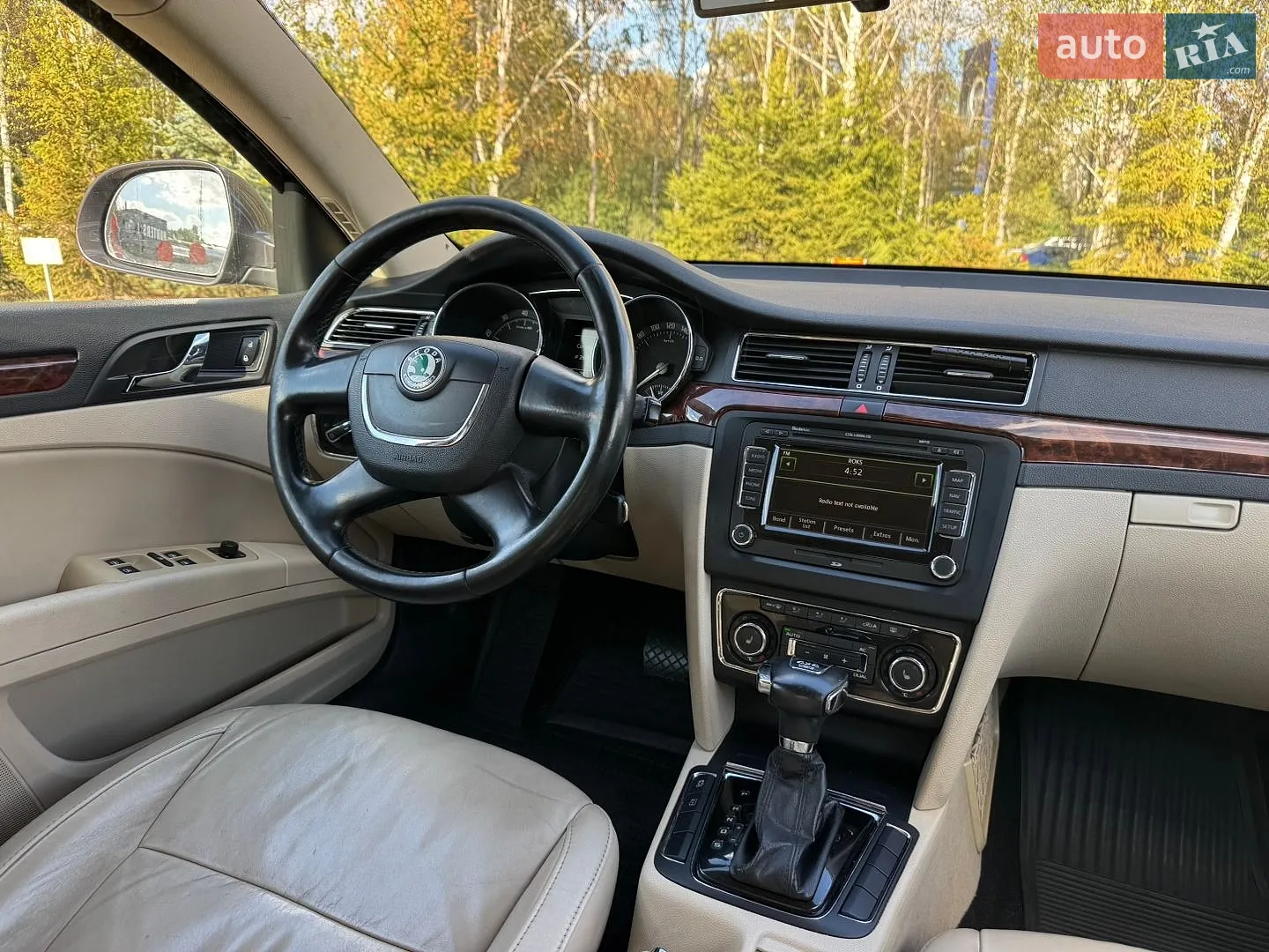 2010 Skoda Superb - мініатюра 12