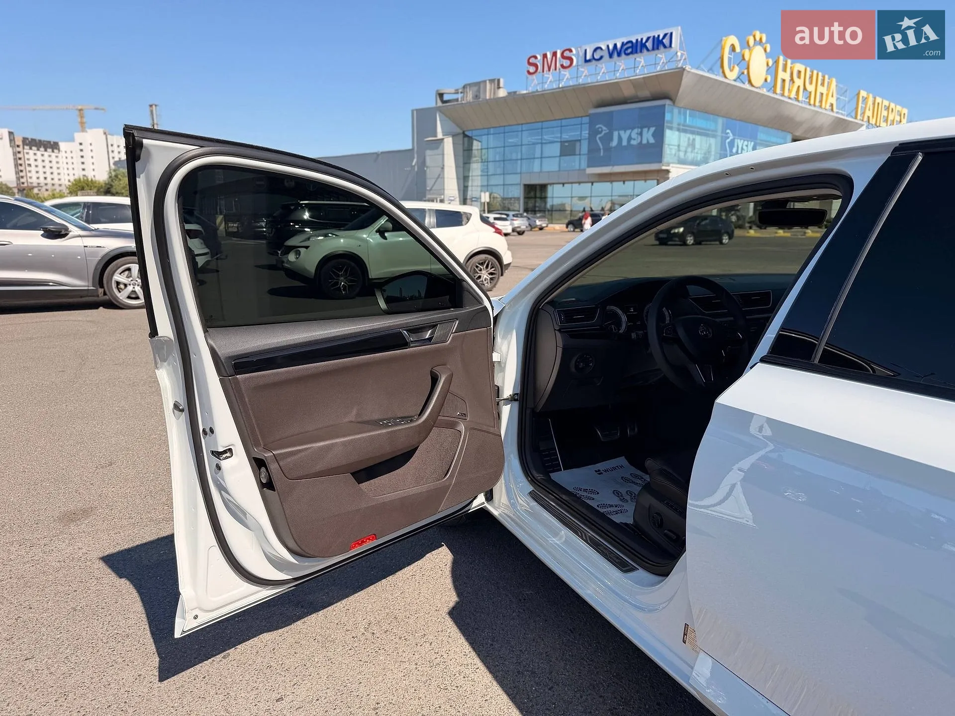 2015 Skoda Superb - мініатюра 38