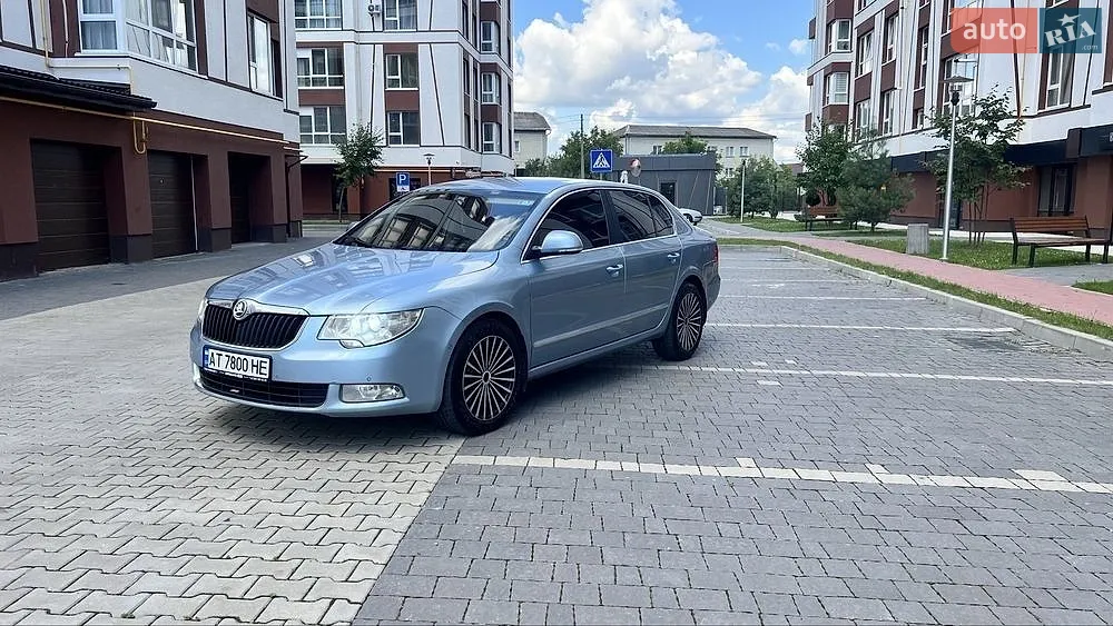 2013 Skoda Superb - мініатюра 2