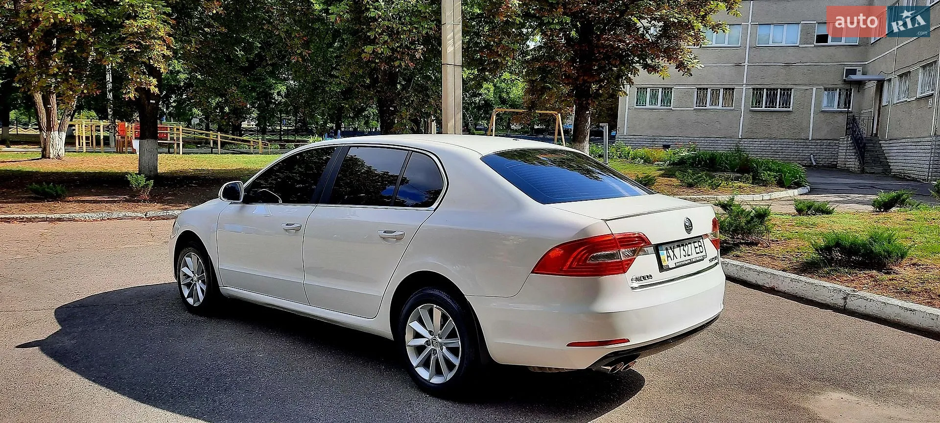 2013 Skoda Superb - мініатюра 6