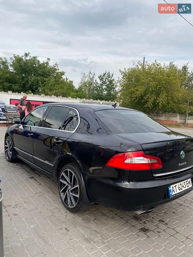 2010 Skoda Superb - мініатюра 5