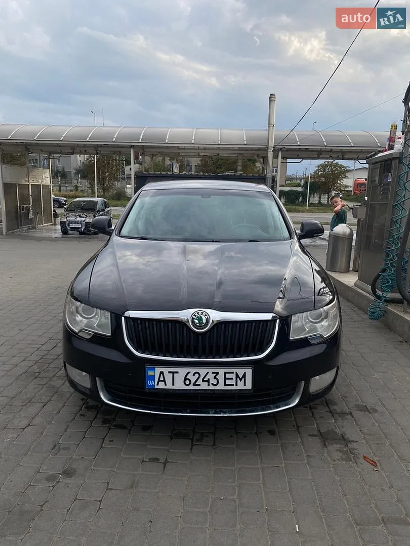 2010 Skoda Superb - мініатюра 7