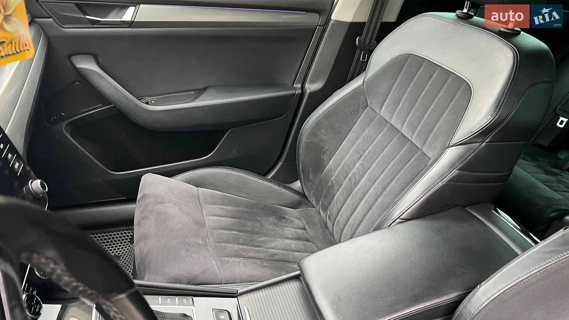 2017 Skoda Superb - мініатюра 11