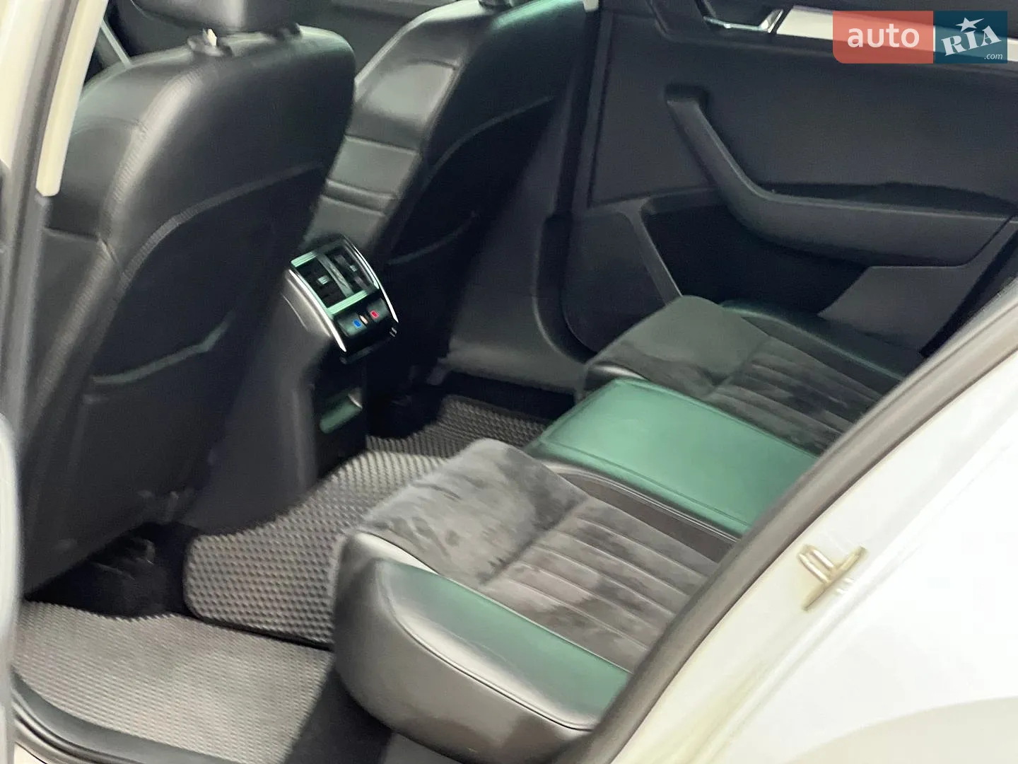 2017 Skoda Superb - мініатюра 13