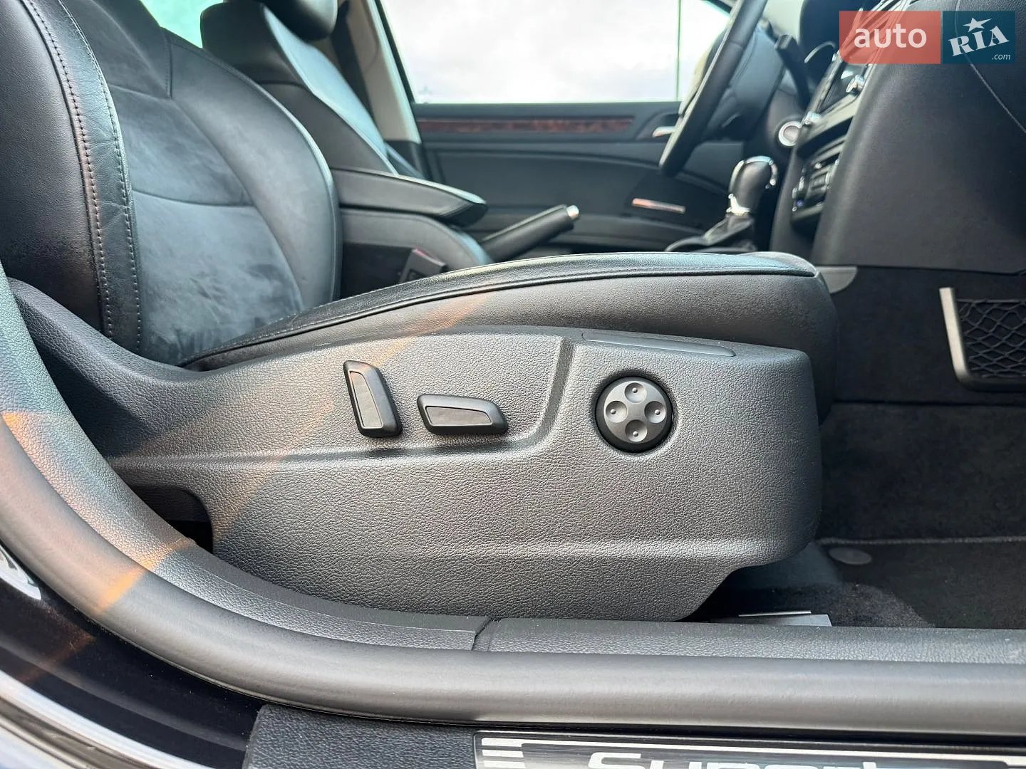 2013 Skoda Superb - мініатюра 47