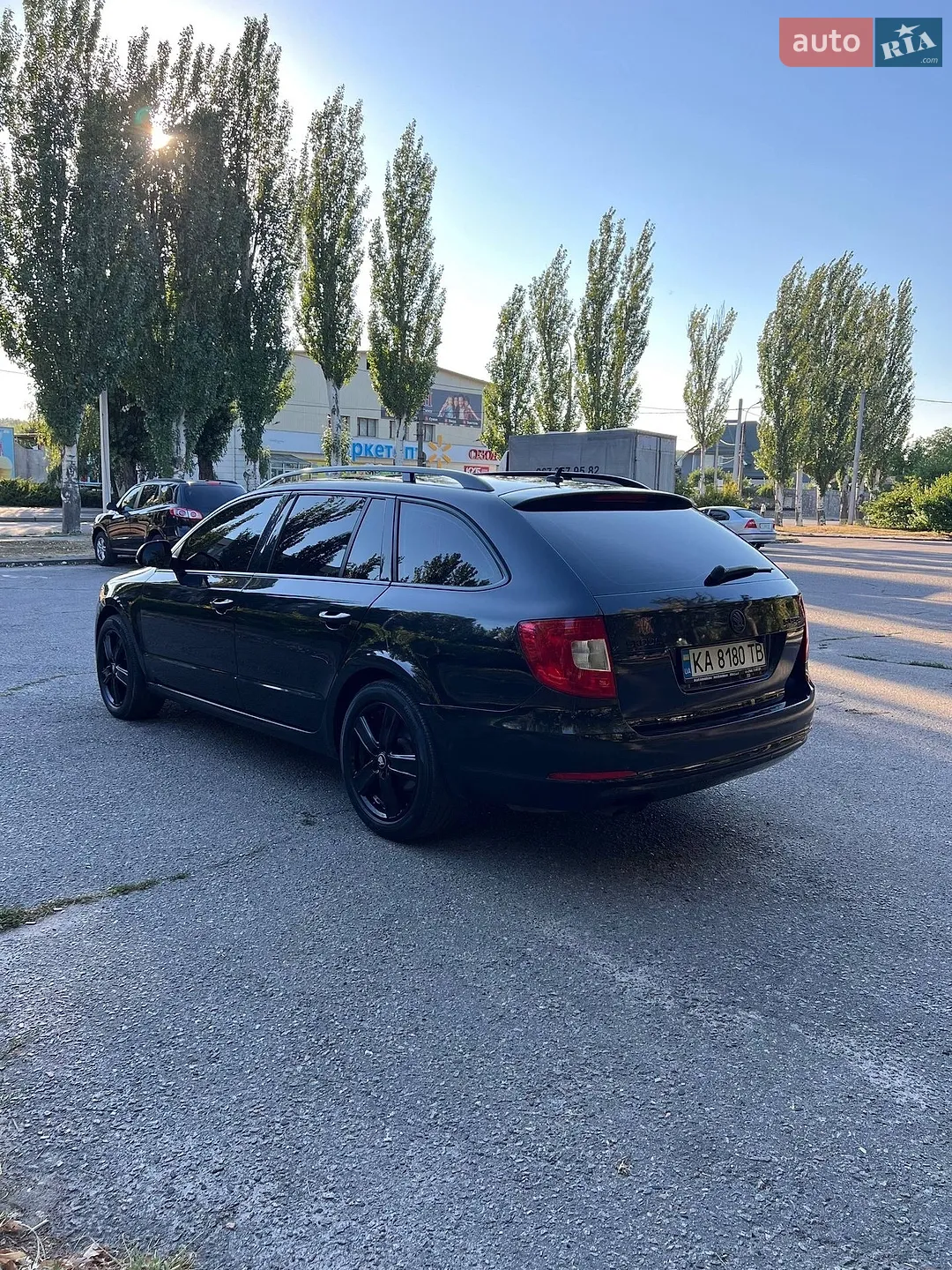 2010 Skoda Superb - мініатюра 10