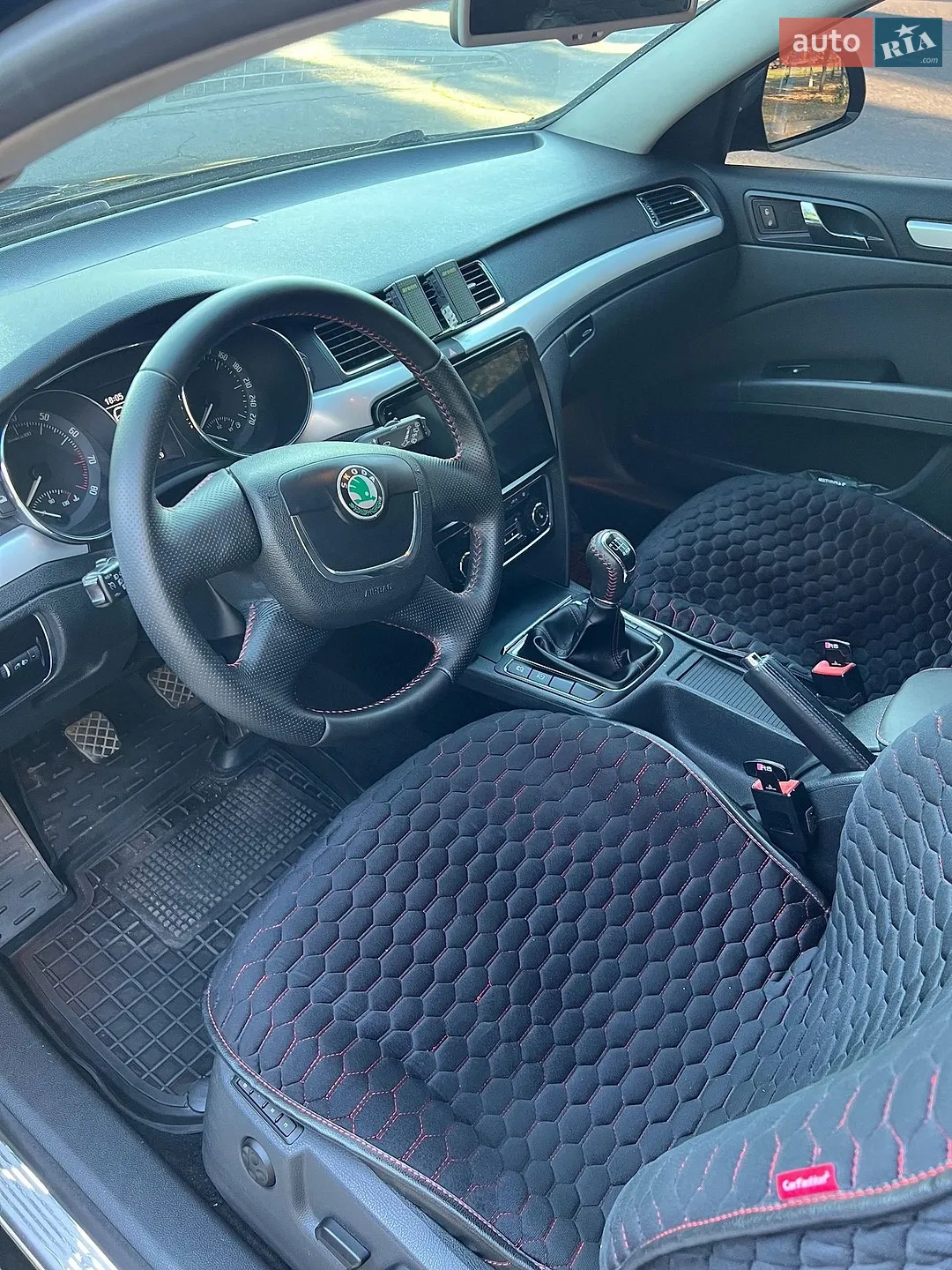 2010 Skoda Superb - мініатюра 19