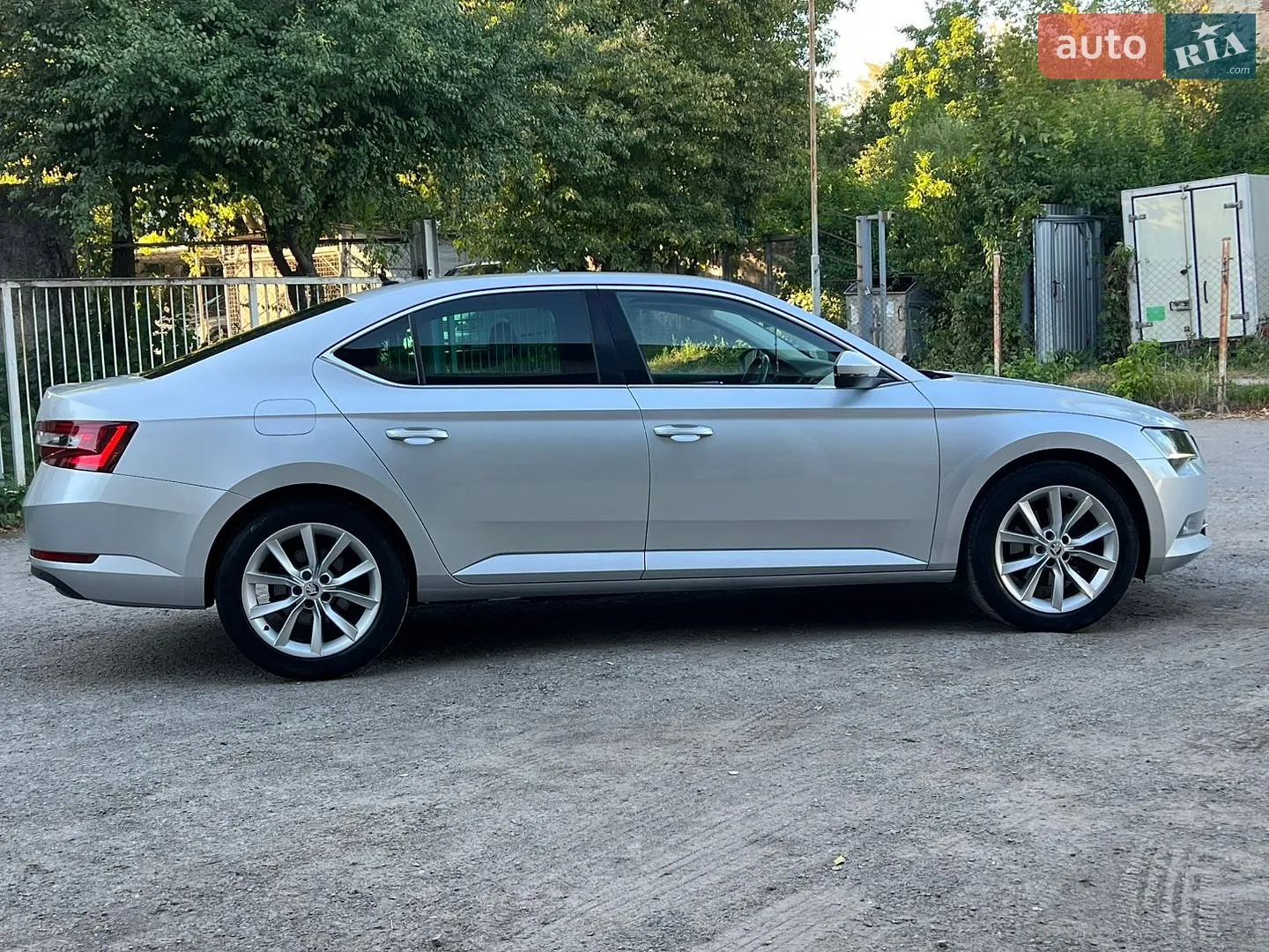 2015 Skoda Superb - мініатюра 10