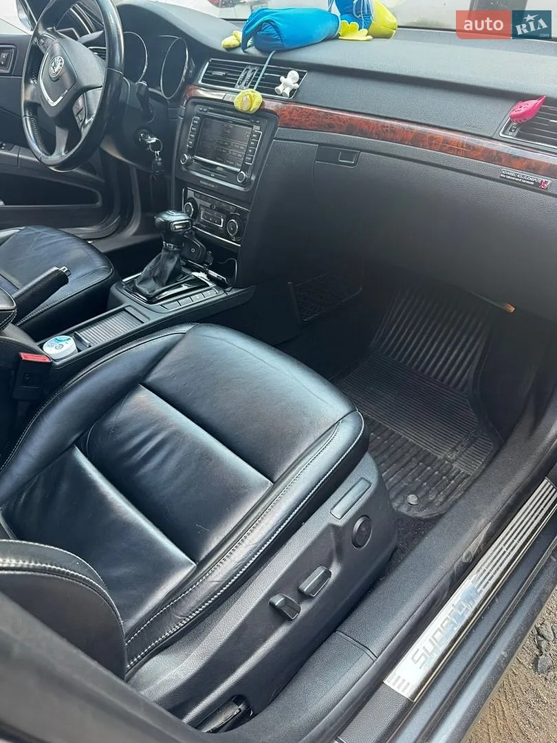 2012 Skoda Superb - мініатюра 5