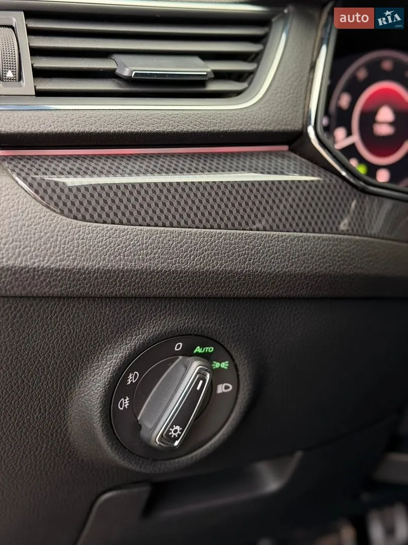 2018 Skoda Superb - мініатюра 62
