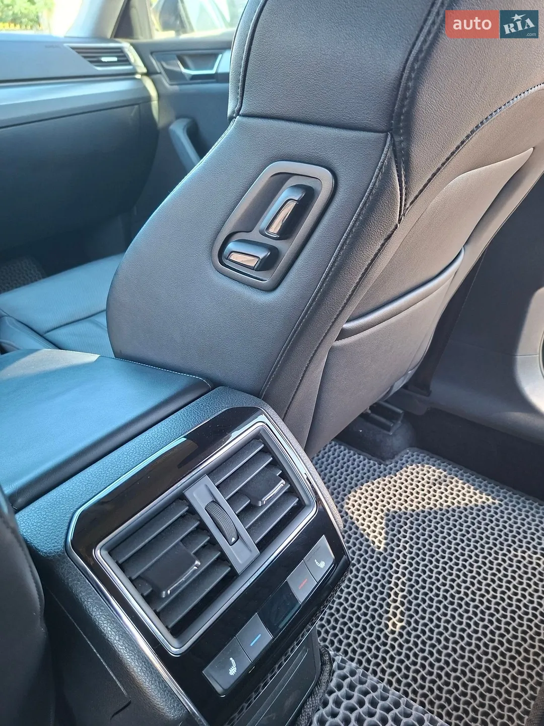 2018 Skoda Superb - мініатюра 18