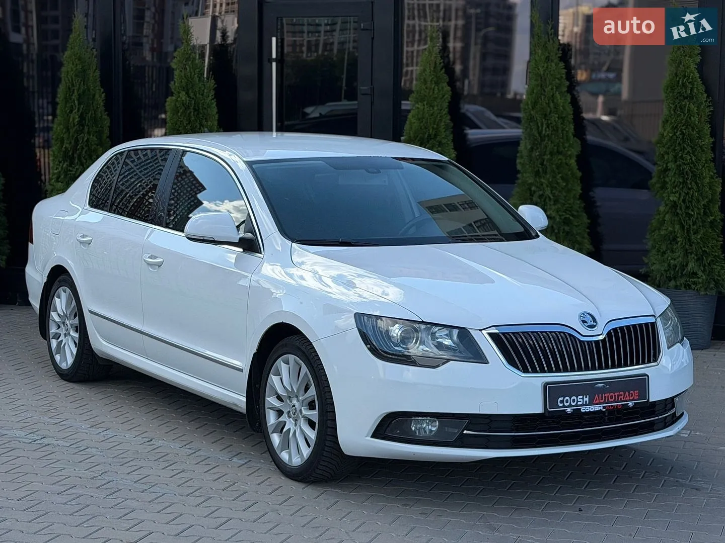 2013 Skoda Superb - мініатюра 2