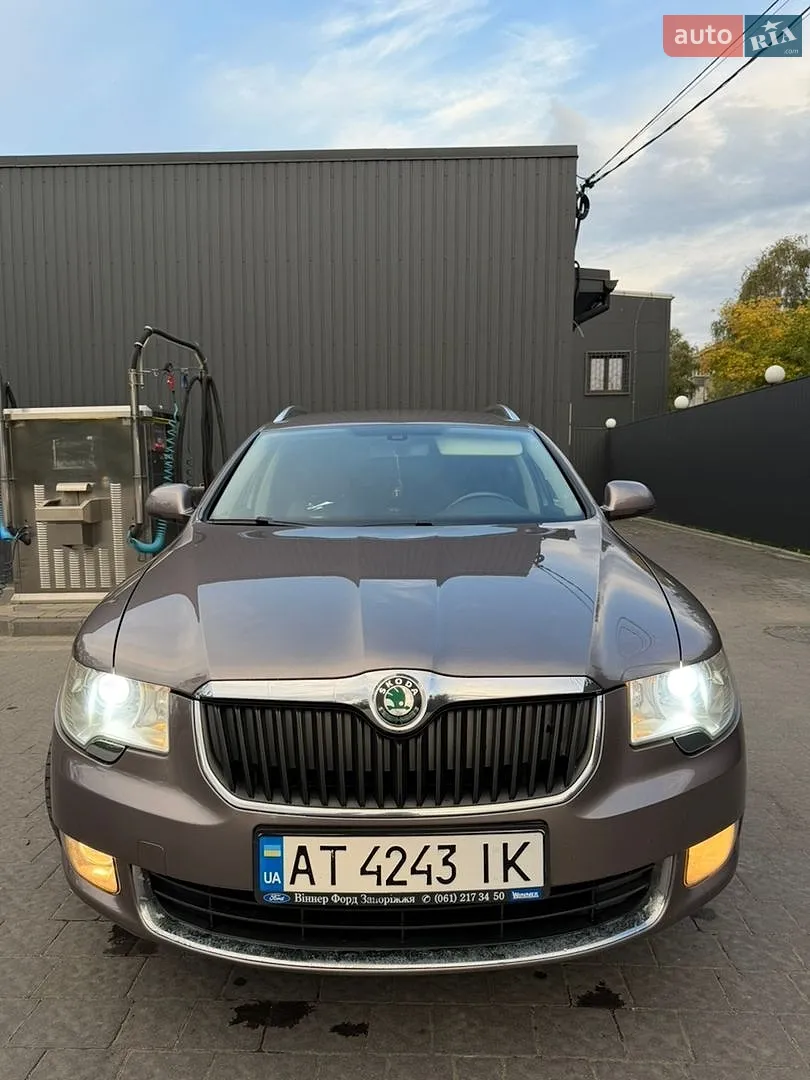2010 Skoda Superb - фото 1