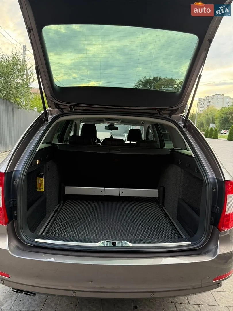 2010 Skoda Superb - мініатюра 26