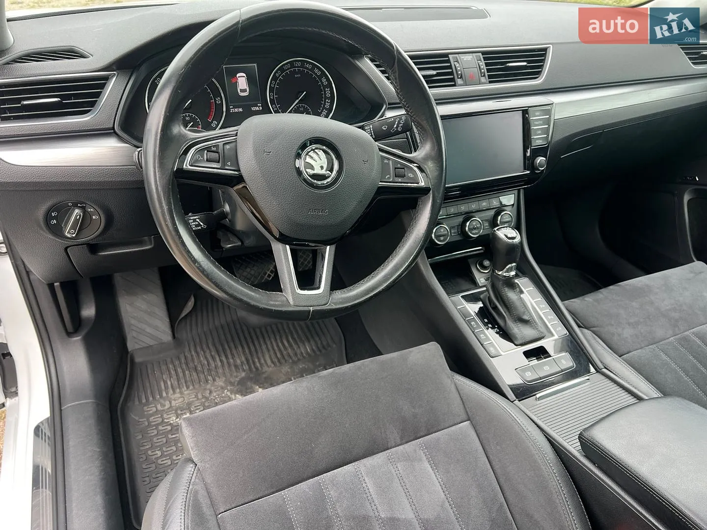 2016 Skoda Superb - мініатюра 22