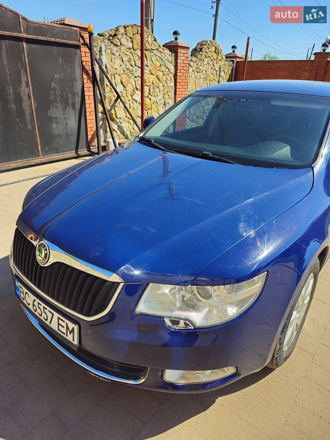 2010 Skoda Superb - мініатюра 2