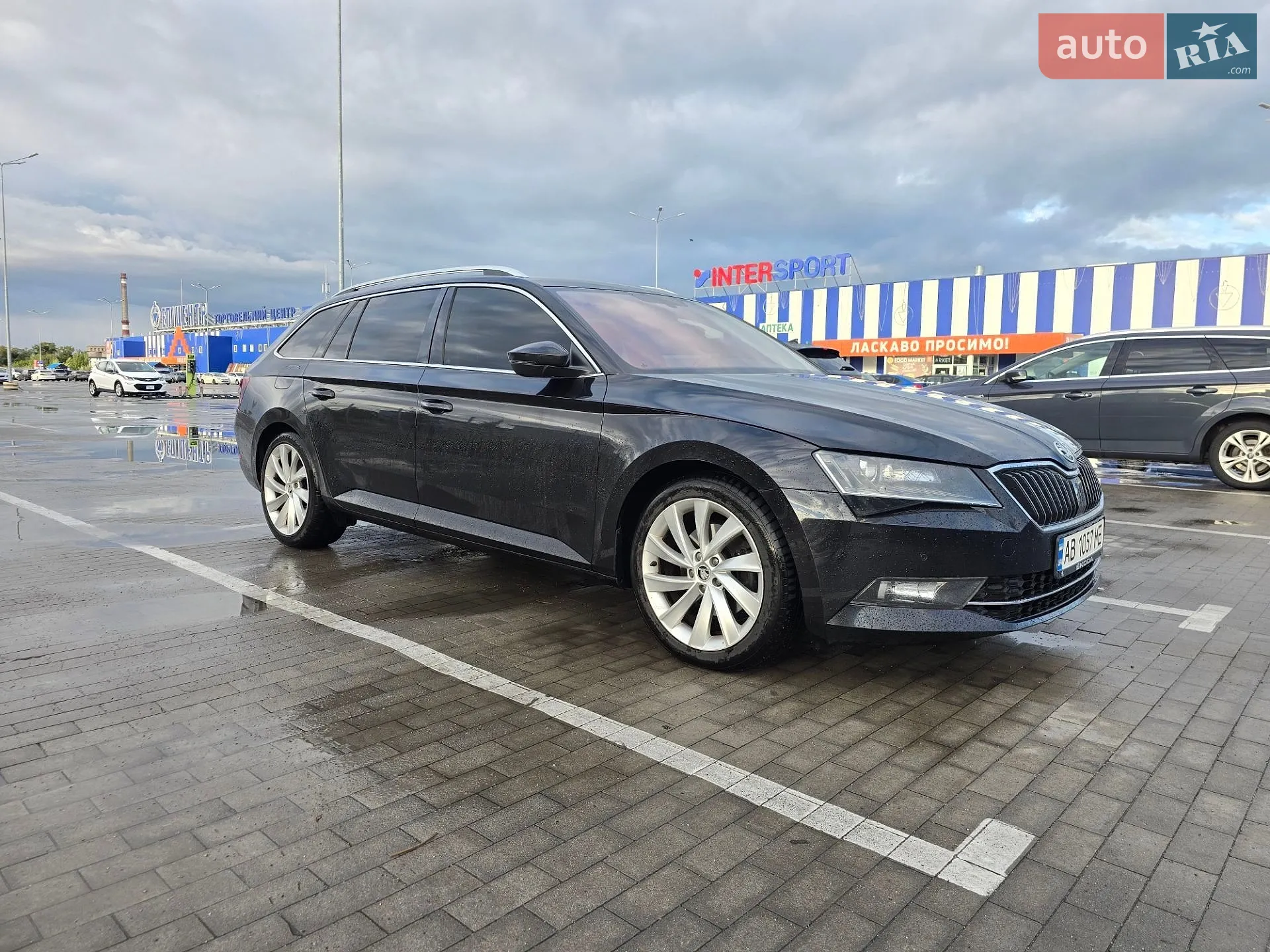 2017 Skoda Superb - мініатюра 2