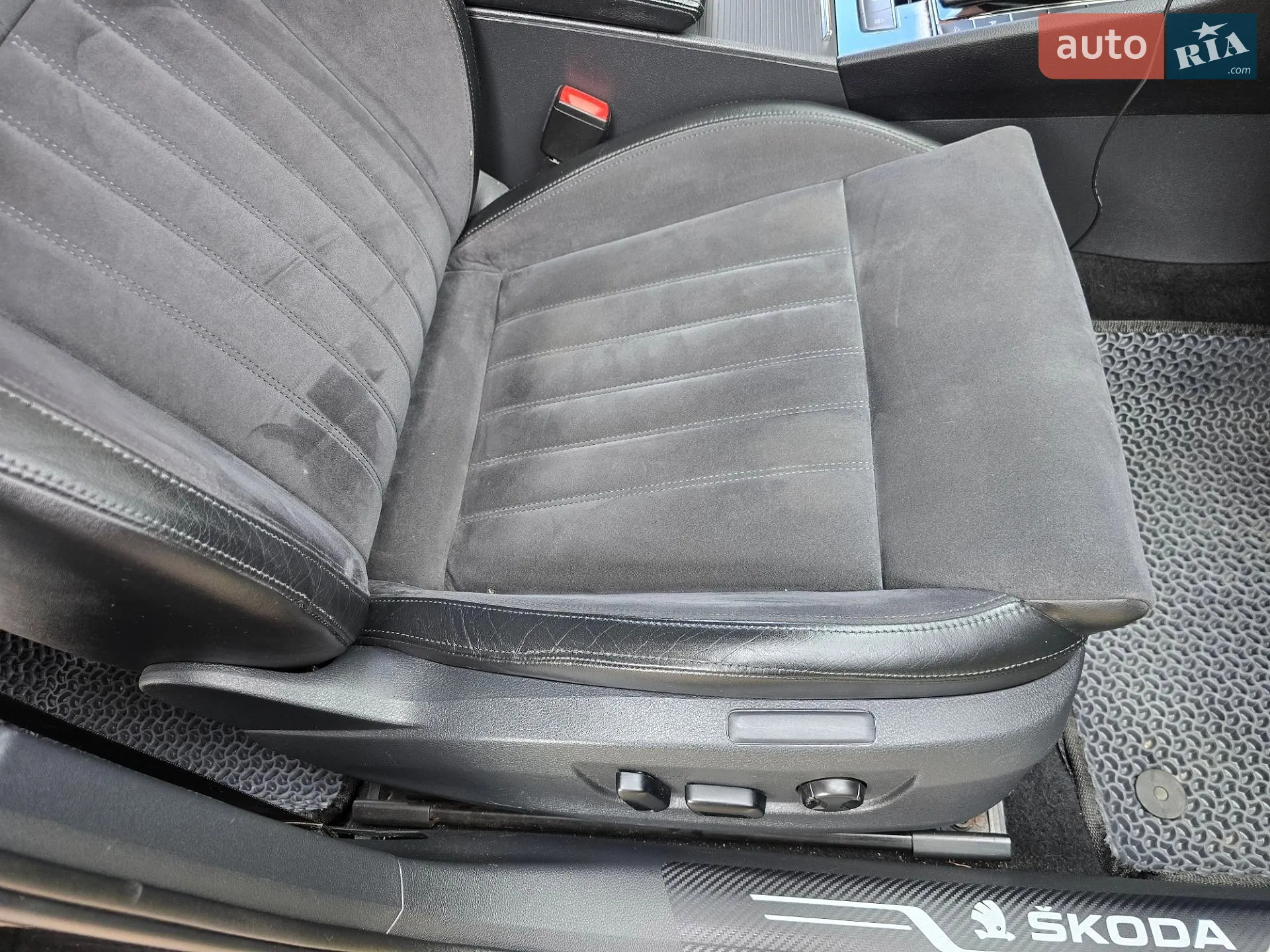 2017 Skoda Superb - мініатюра 12
