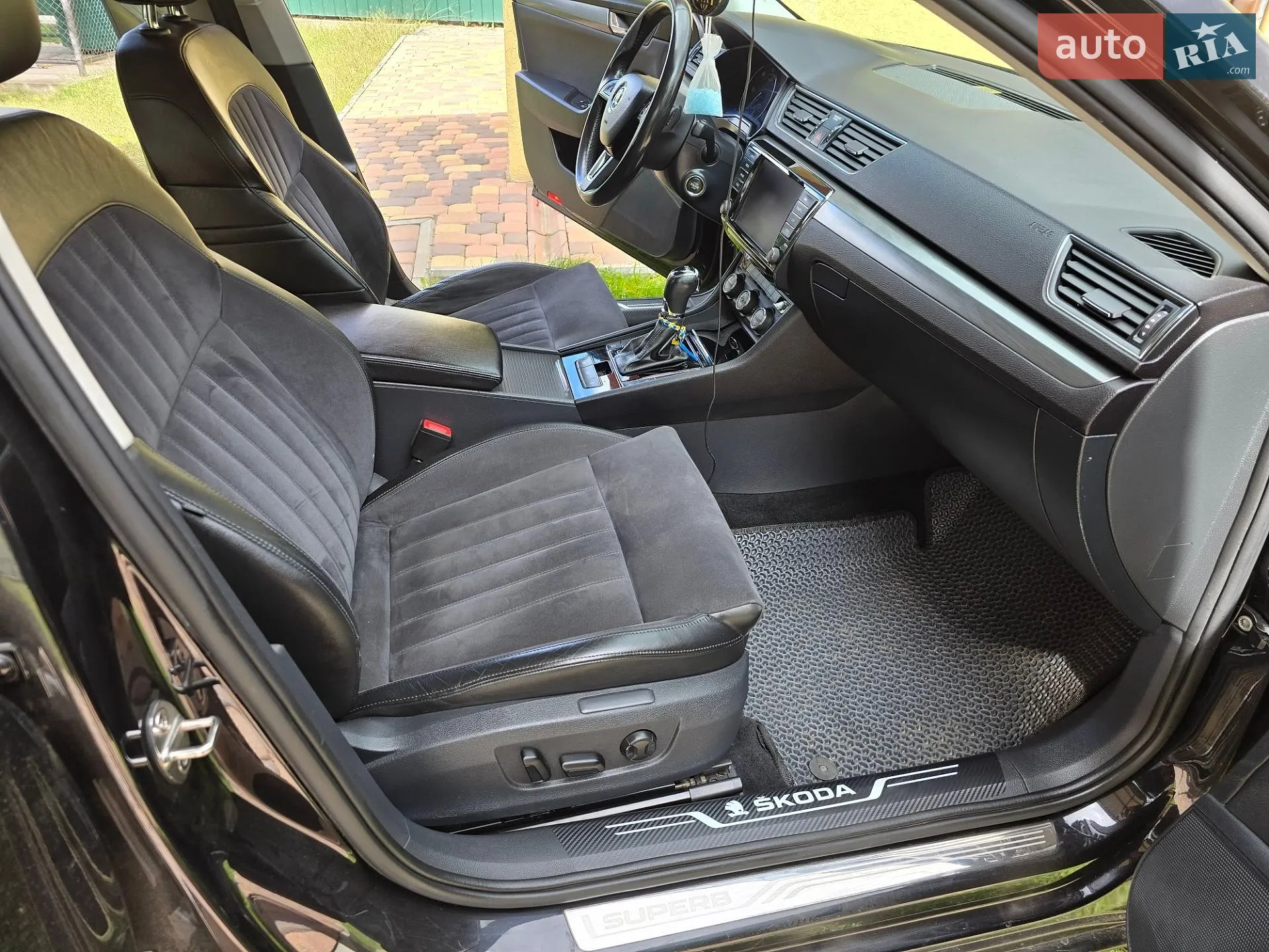 2017 Skoda Superb - мініатюра 13