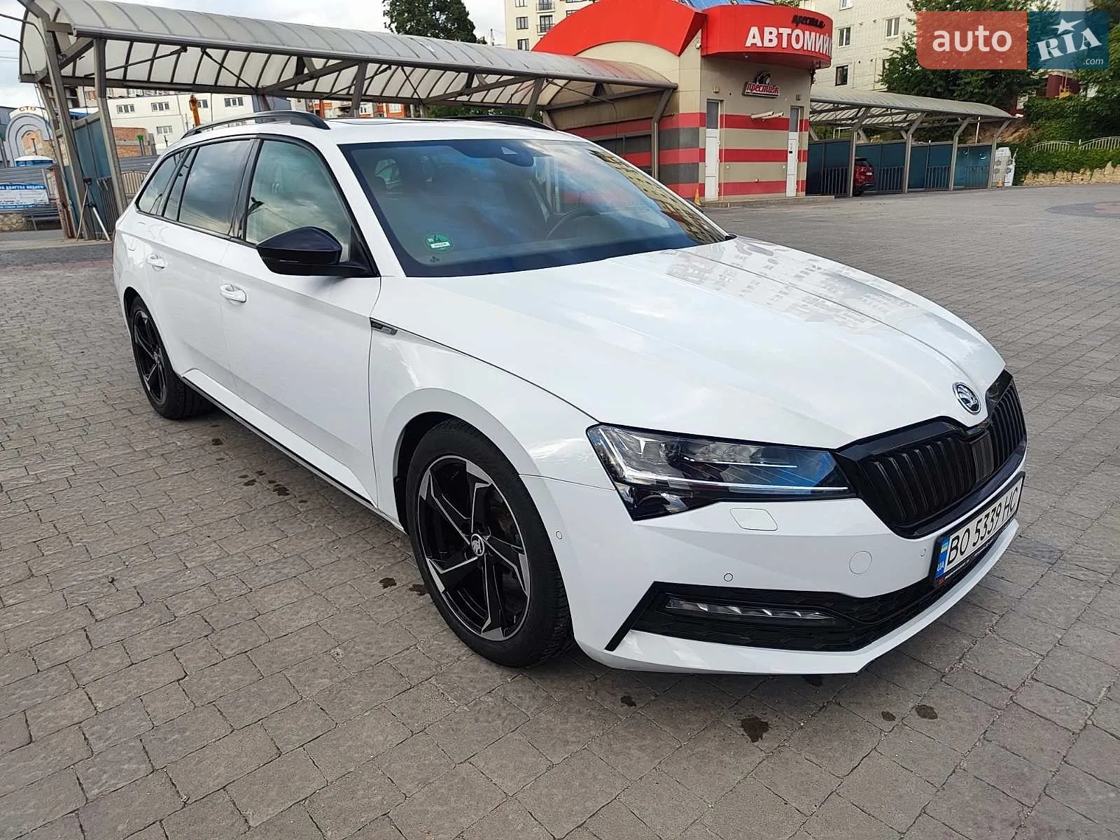 2019 Skoda Superb - фото 1