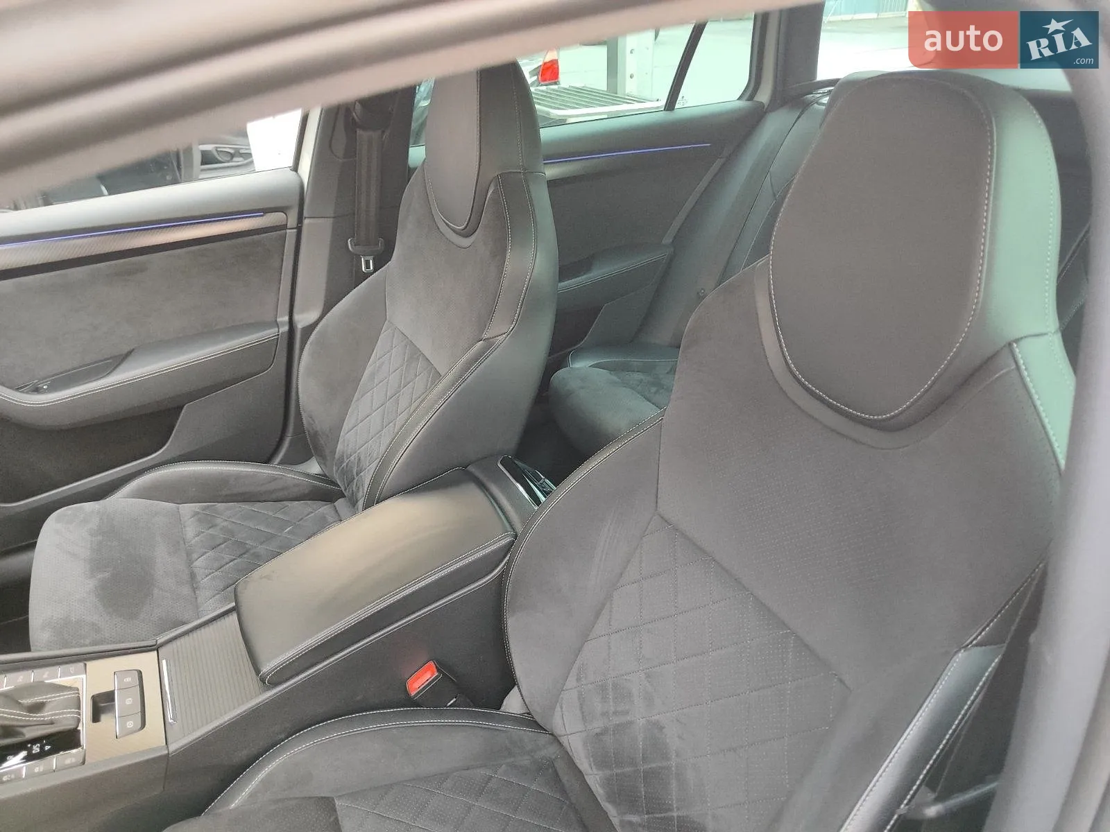2019 Skoda Superb - мініатюра 19