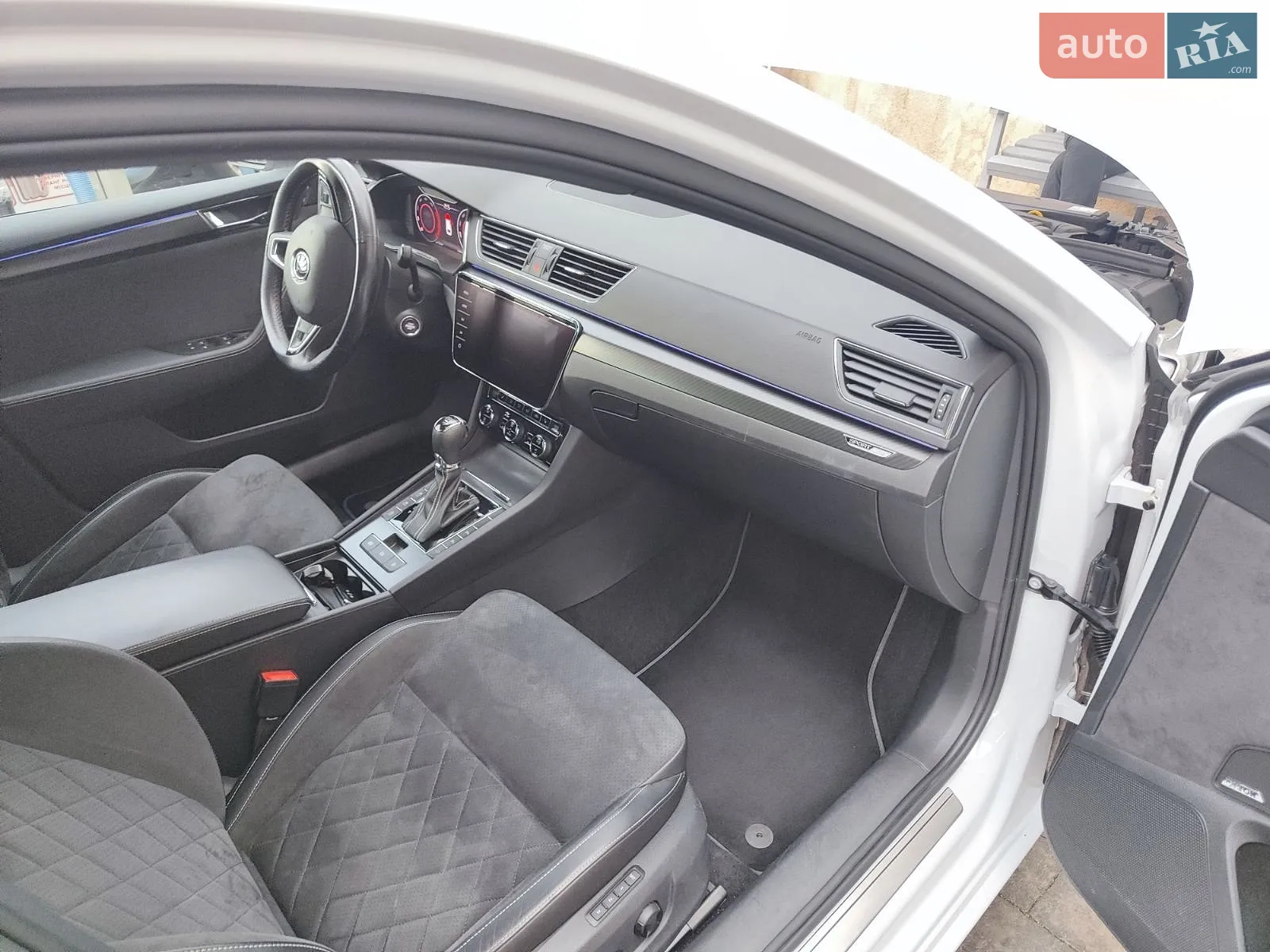 2019 Skoda Superb - мініатюра 20