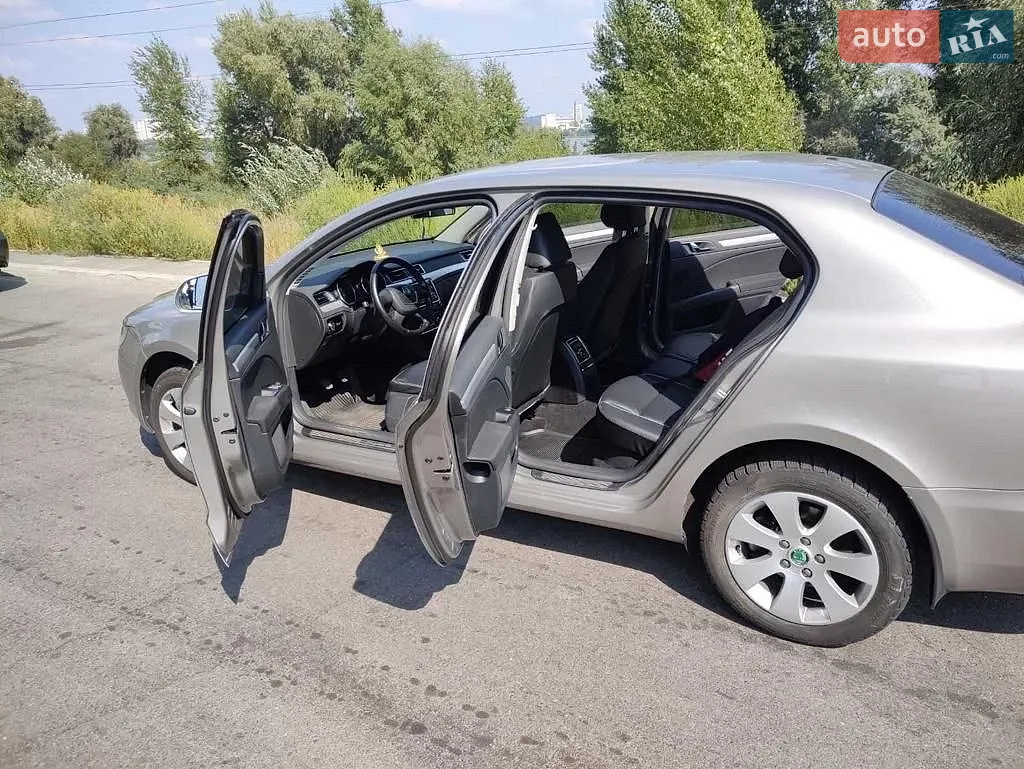 2013 Skoda Superb - мініатюра 6