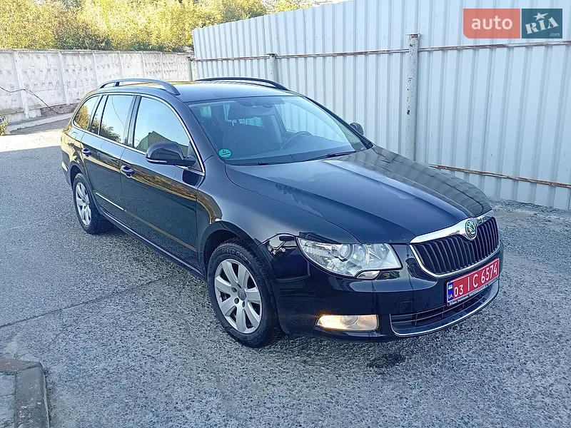 Skoda Superb 2011