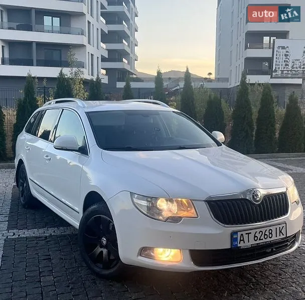 Skoda Superb 2011