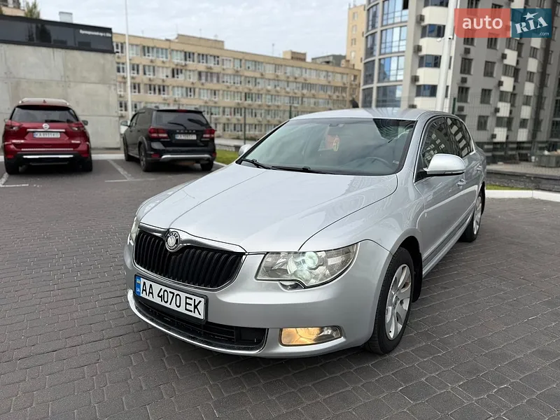 Skoda Superb 2012