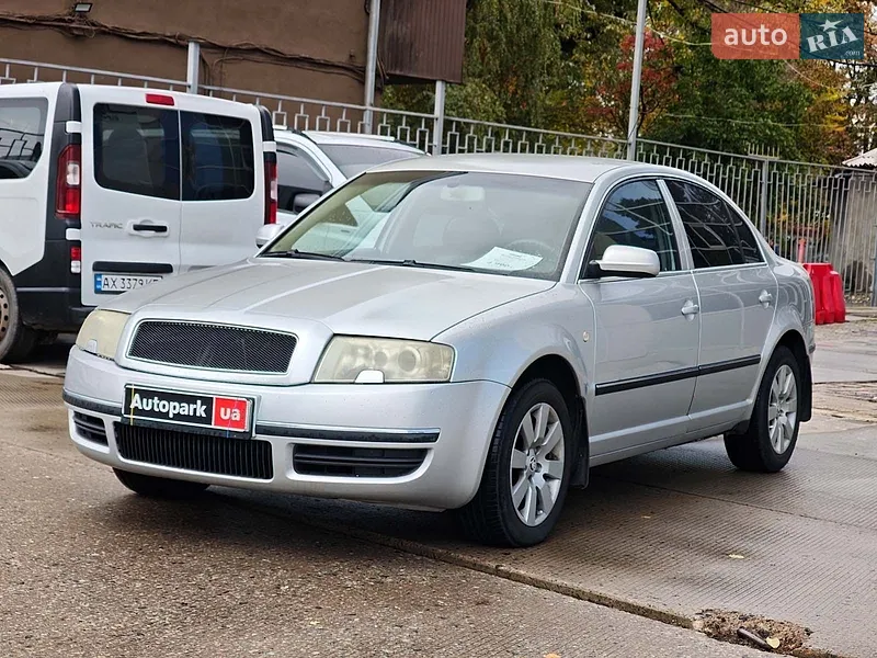 Skoda Superb 2004