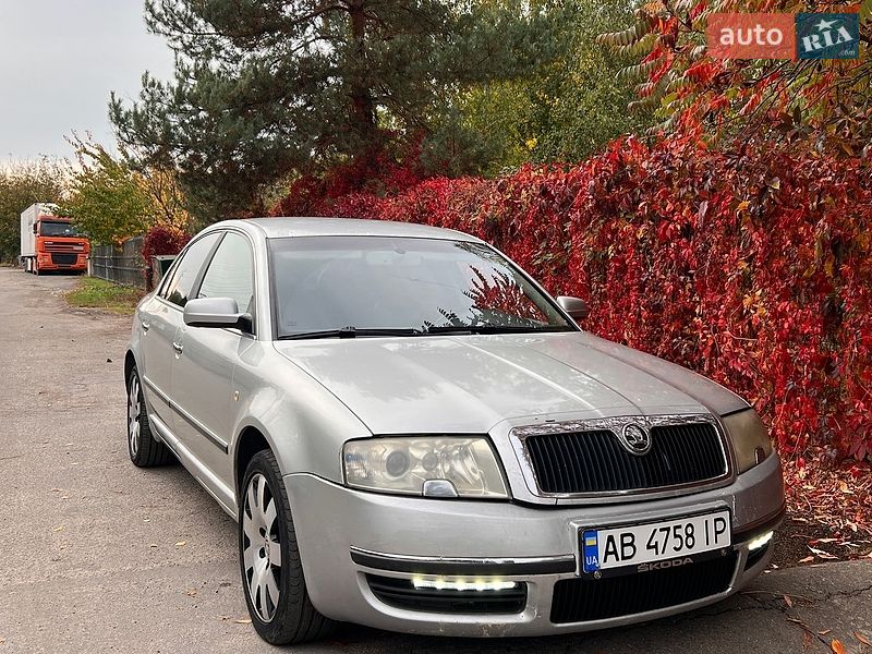 Лифтбек Skoda Superb 2002 в Виннице