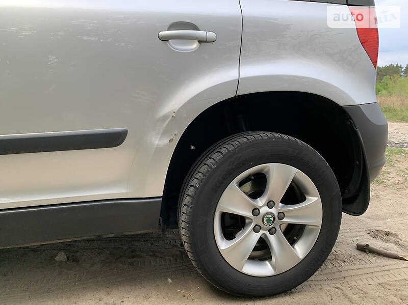 Позашляховик / Кросовер Skoda Yeti 2010 в Обухові